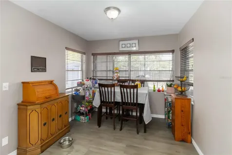 2935 Forest Circle Seffner FL 33584