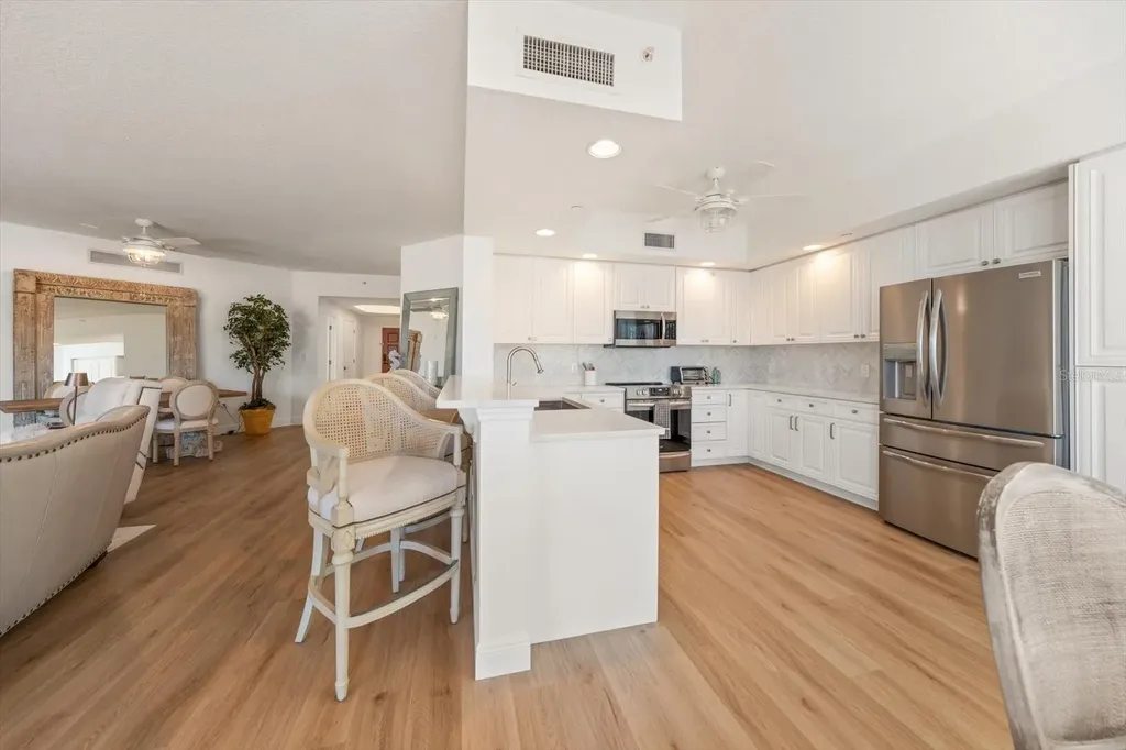 521 Mandalay Avenue Clearwater Beach FL 33767