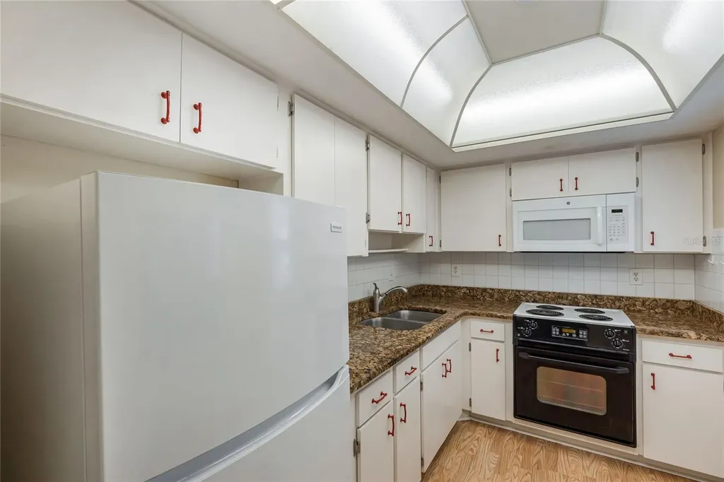 5972 Hibiscus Drive Bradenton FL 34207