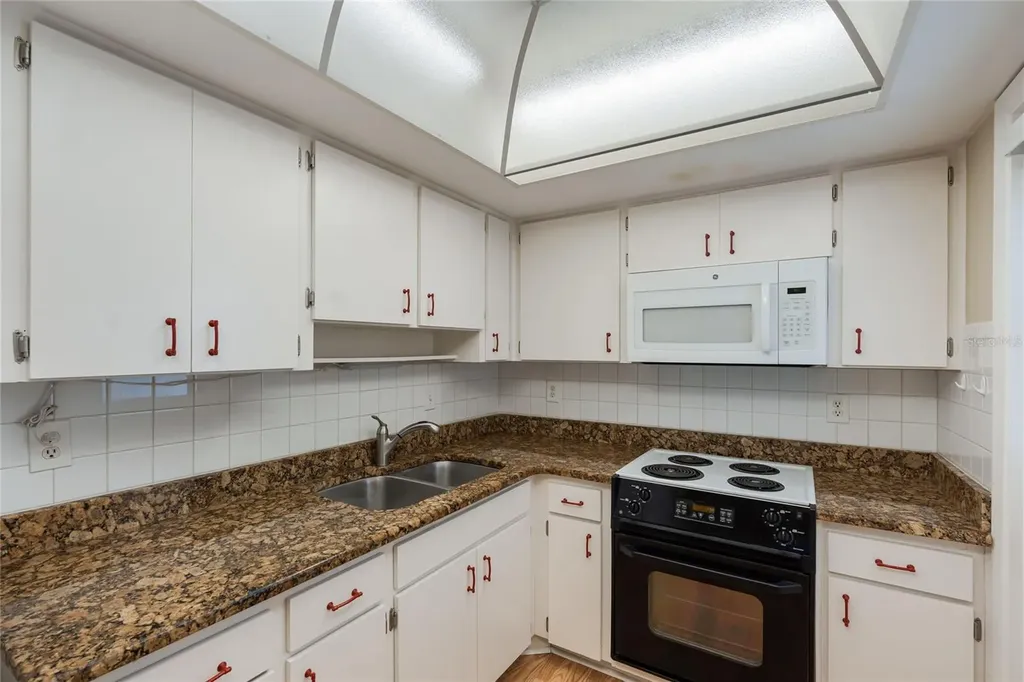 5972 Hibiscus Drive Bradenton FL 34207