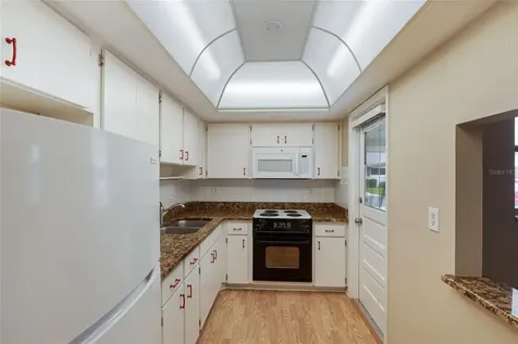 5972 Hibiscus Drive Bradenton FL 34207