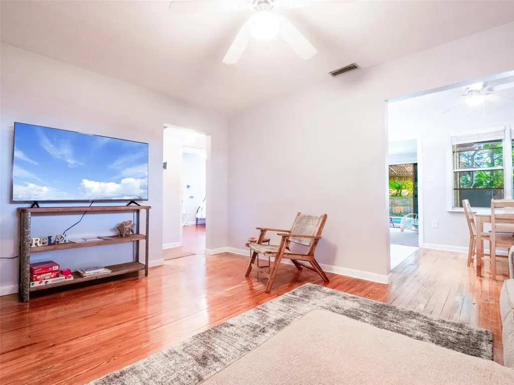 1445 Pine Street Clearwater FL 33756