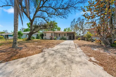 1445 Pine Street Clearwater FL 33756