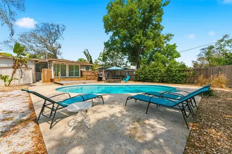 1445 Pine Street Clearwater FL 33756
