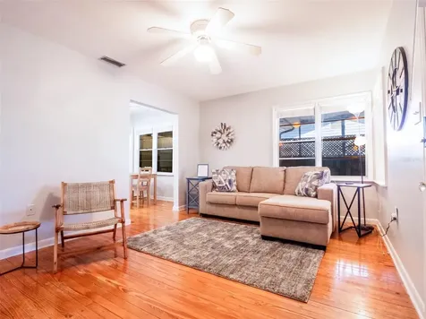1445 Pine Street Clearwater FL 33756