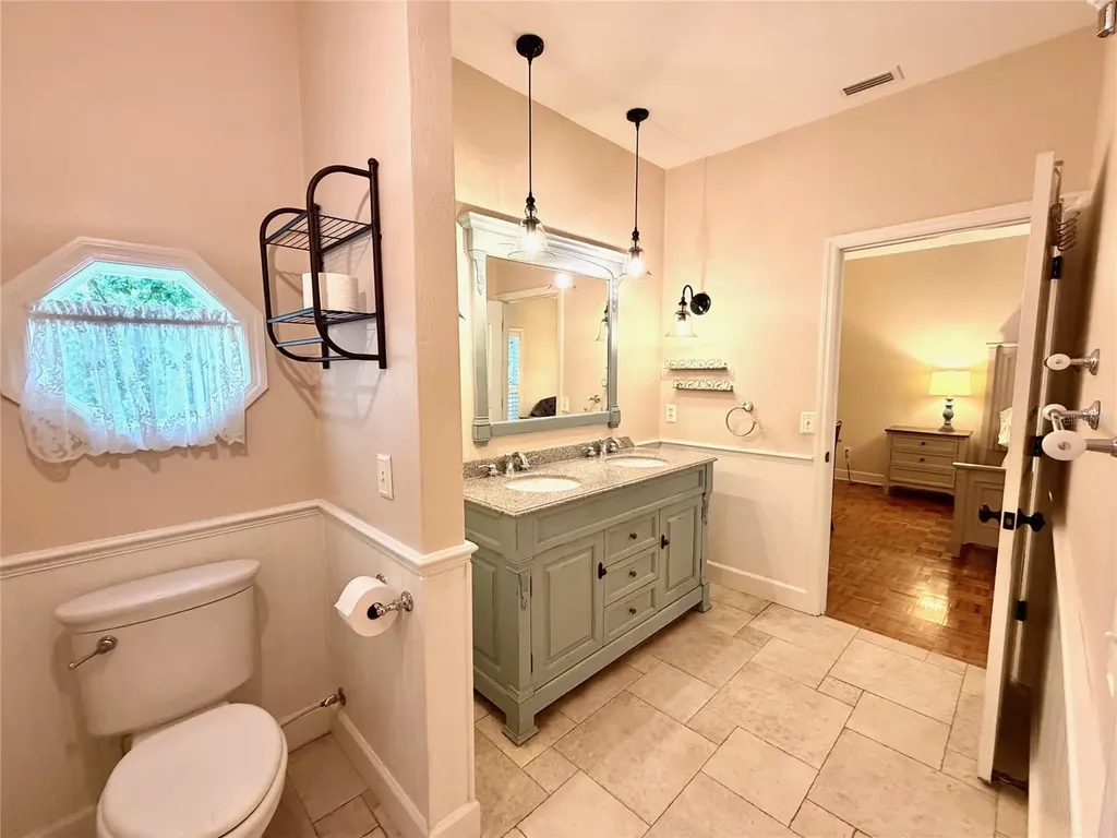 4317 NW 10th Place Gainesville FL 32605