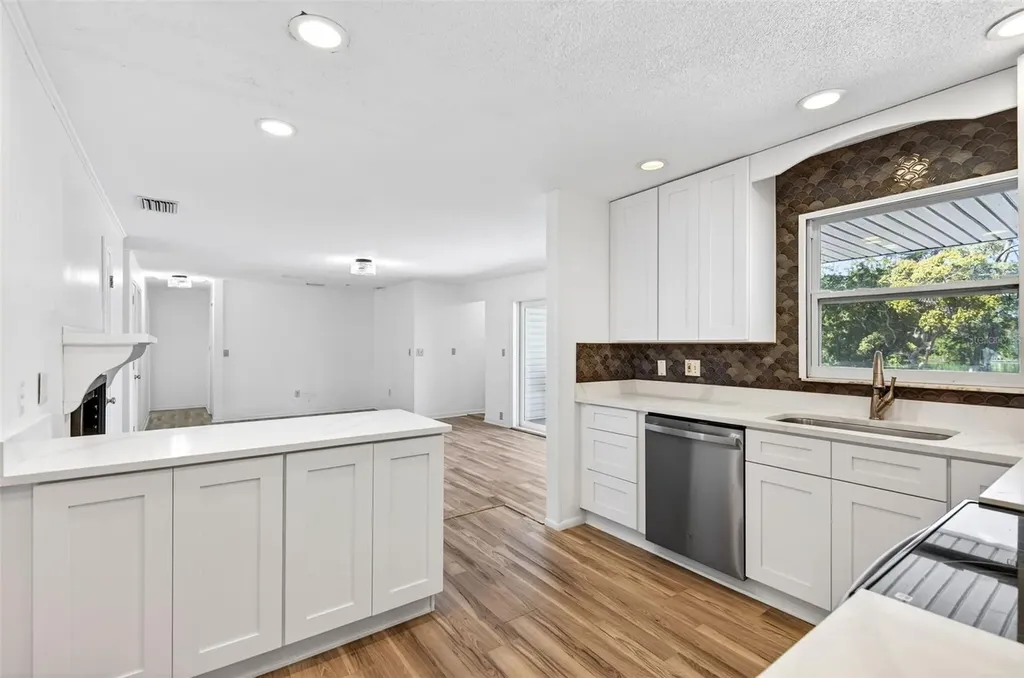 1520 S Keene Road Clearwater FL 33756