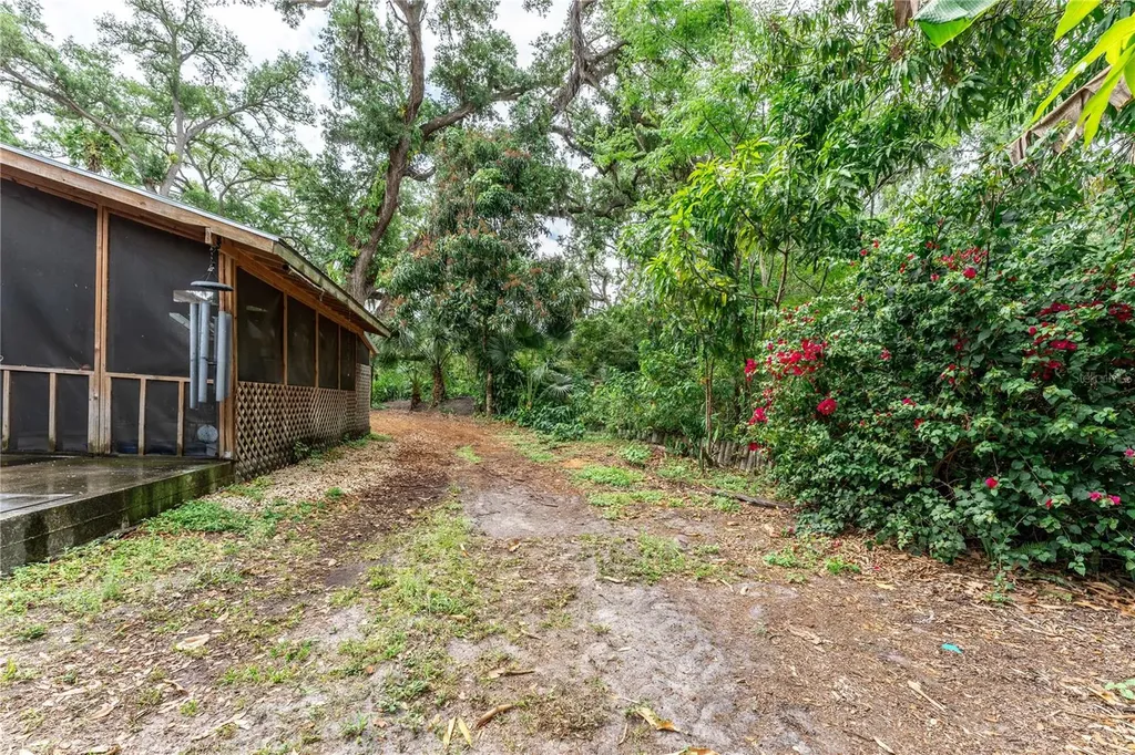 1335 40th Street Sarasota FL 34234