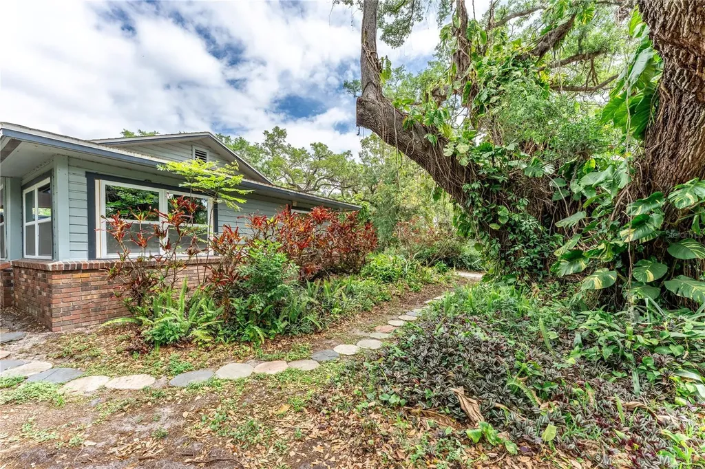 1335 40th Street Sarasota FL 34234