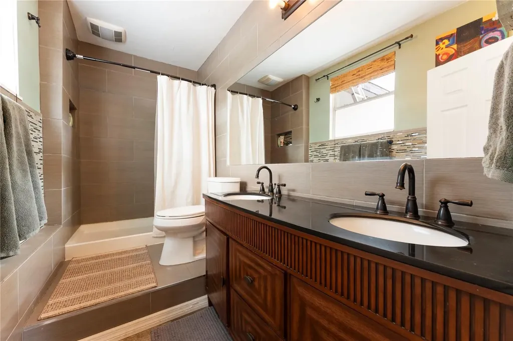 1335 40th Street Sarasota FL 34234