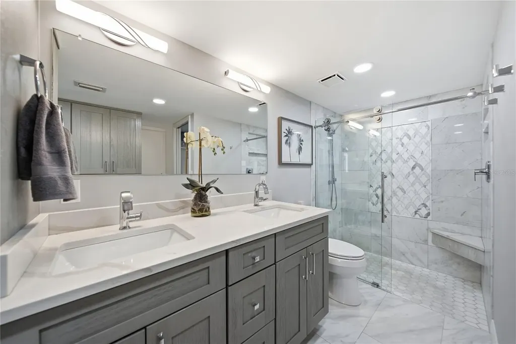 1 Key Capri Treasure Island FL 33706