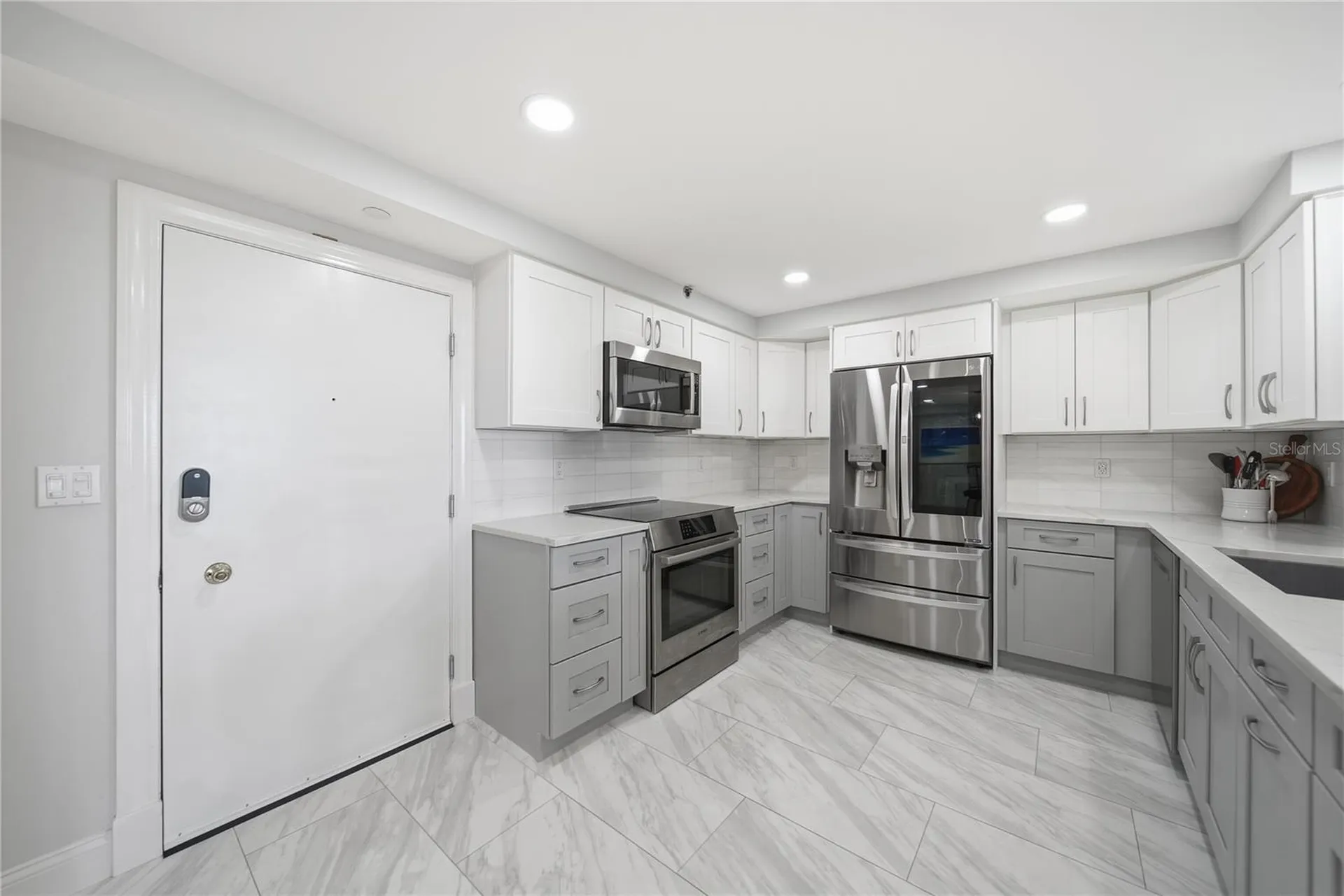 1 Key Capri Treasure Island FL 33706