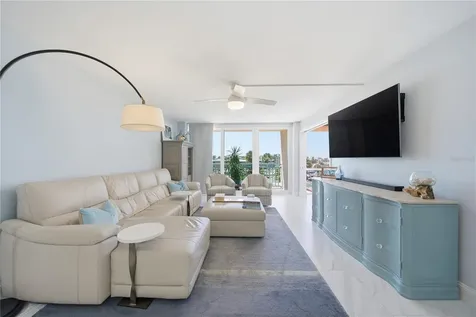 1 Key Capri Treasure Island FL 33706