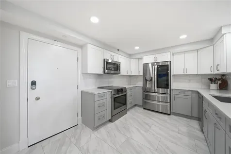 1 Key Capri Treasure Island FL 33706