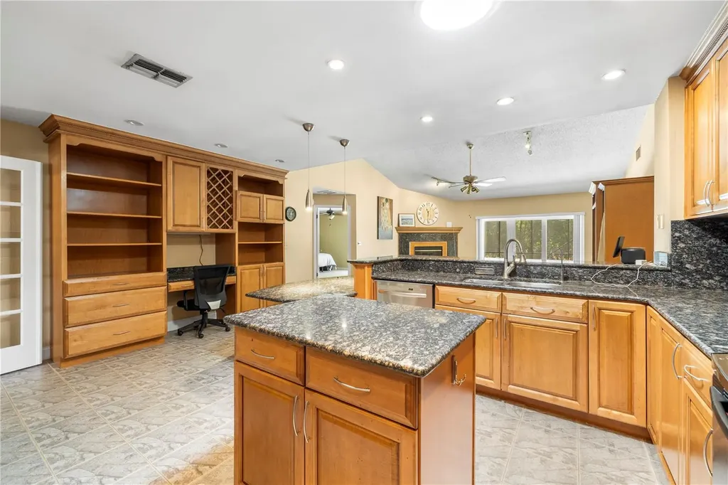 9503 Pebble Glen Avenue Tampa FL 33647