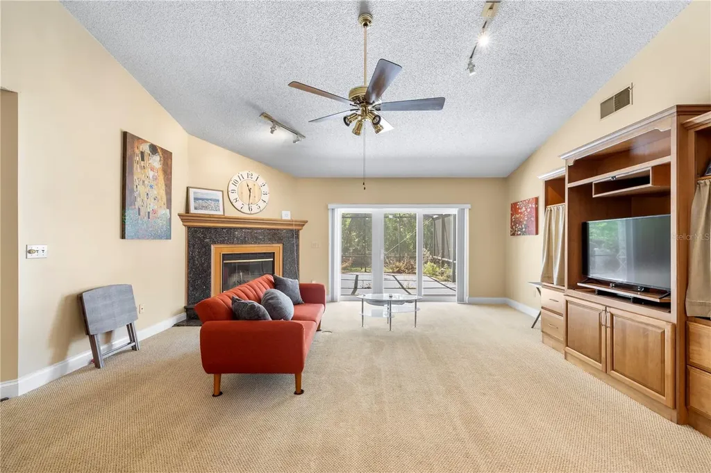 9503 Pebble Glen Avenue Tampa FL 33647