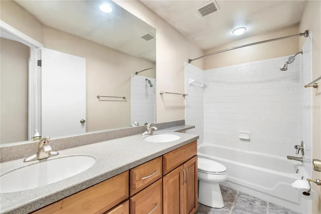 9503 Pebble Glen Avenue Tampa FL 33647