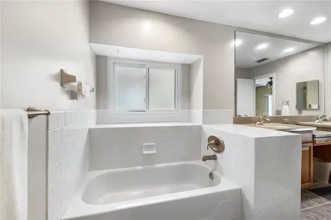 9503 Pebble Glen Avenue Tampa FL 33647