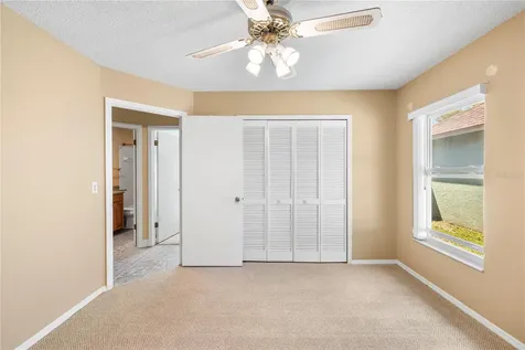 9503 Pebble Glen Avenue Tampa FL 33647