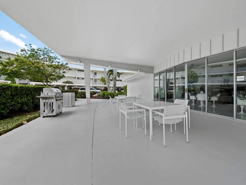 100 Sands Point Road Longboat Key FL 34228