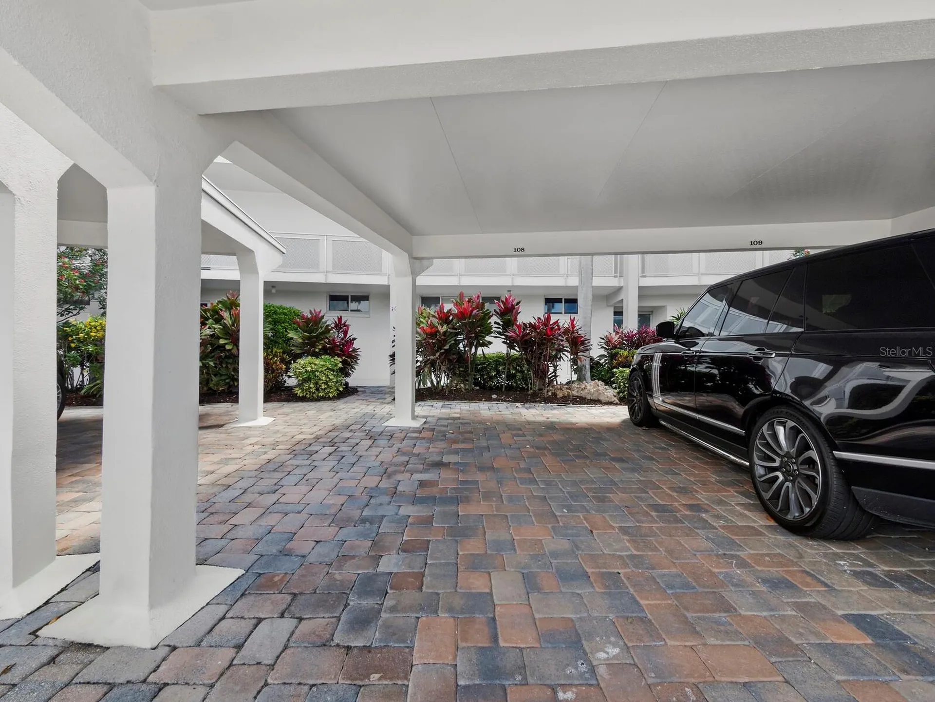 100 Sands Point Road Longboat Key FL 34228