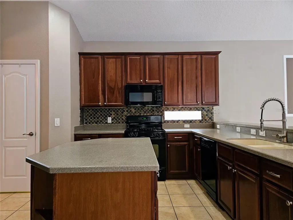 12538 Cara Cara Loop Bradenton FL 34212