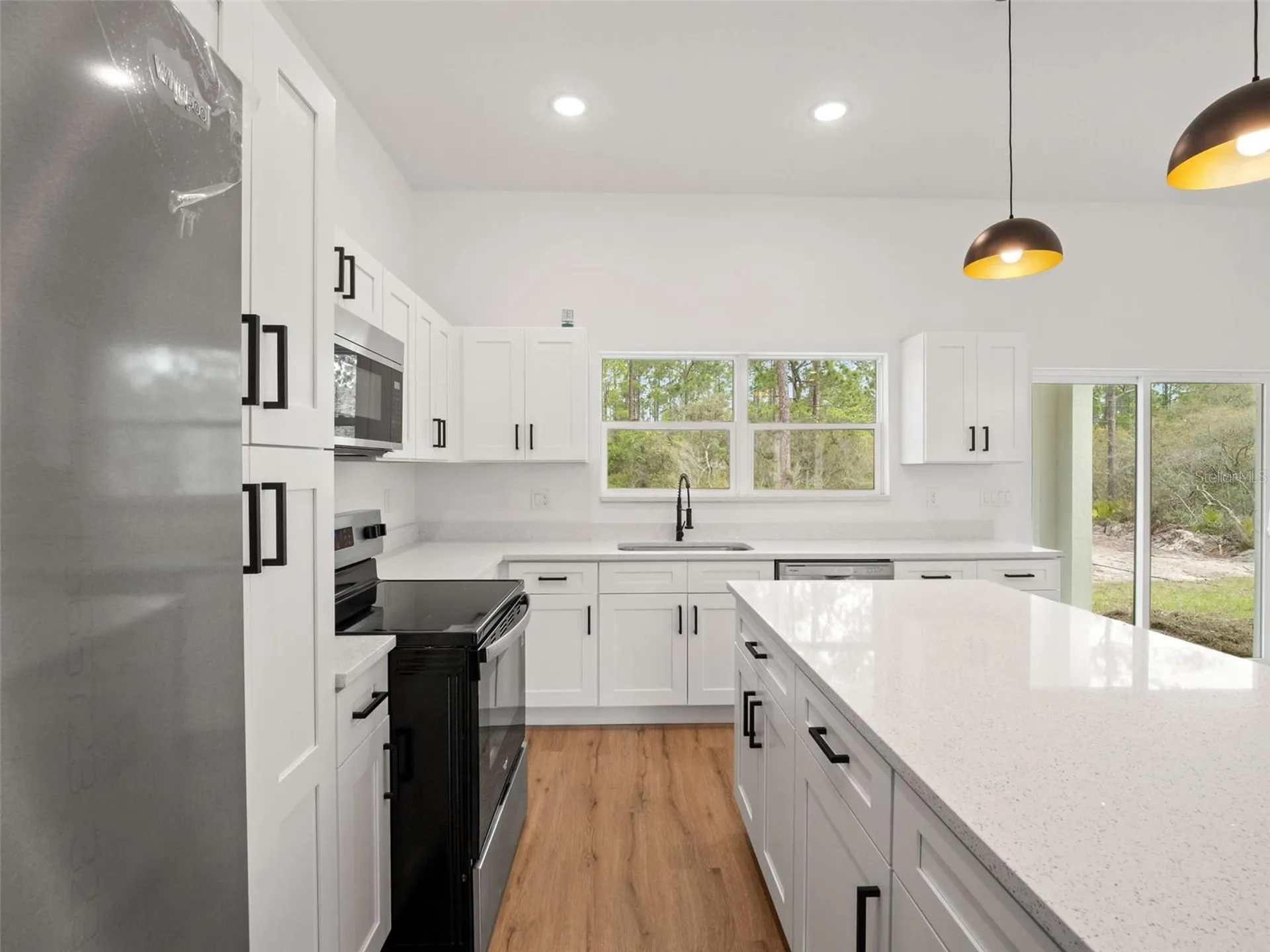 33 Fisher Place Ocklawaha FL 32179