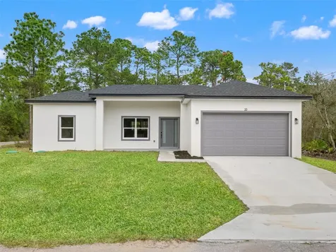 33 Fisher Place Ocklawaha FL 32179