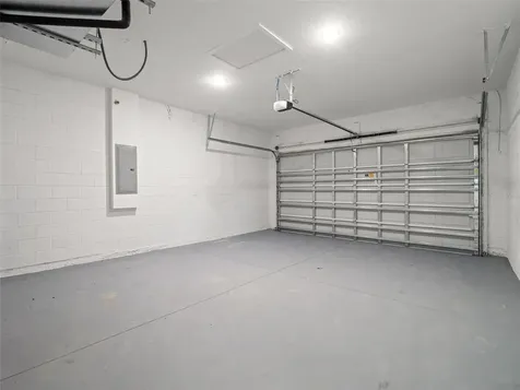 33 Fisher Place Ocklawaha FL 32179
