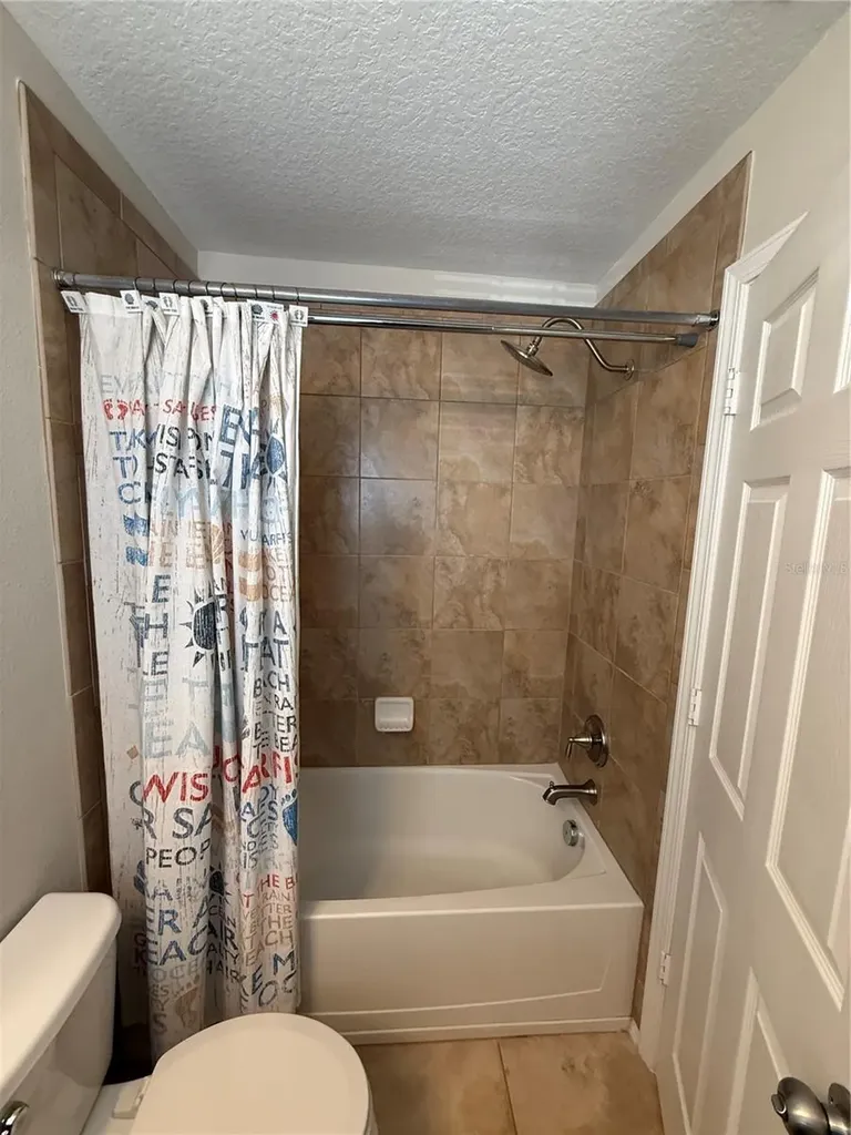 8827 Turnstone Haven Place Tampa FL 33619