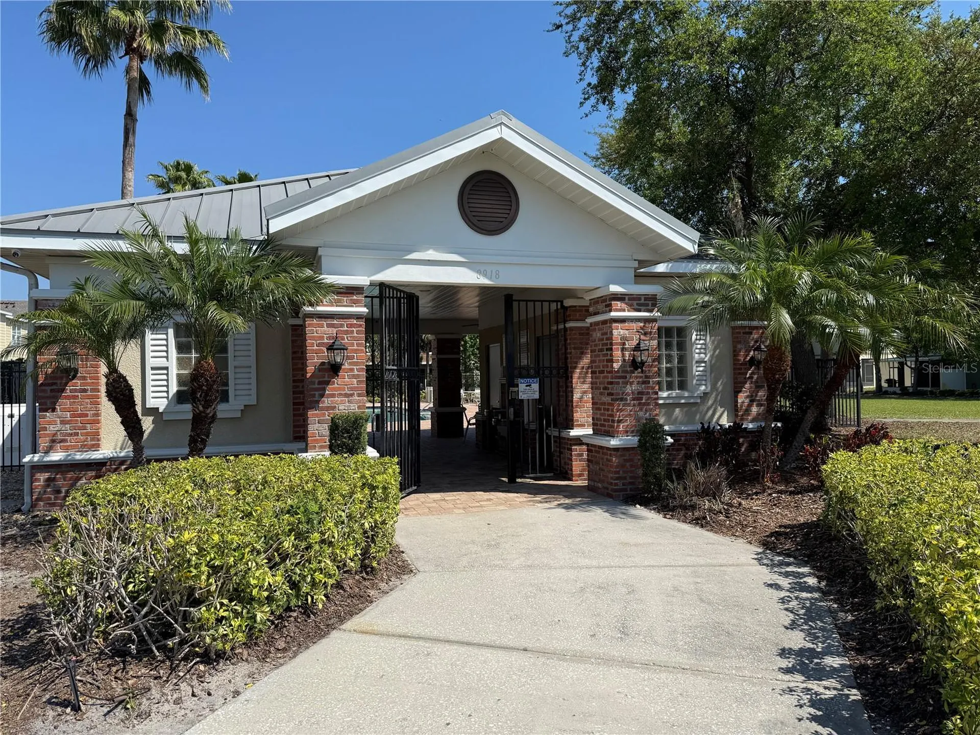 8827 Turnstone Haven Place Tampa FL 33619