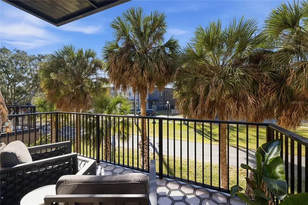 64 N Park Avenue Winter Garden FL 34787