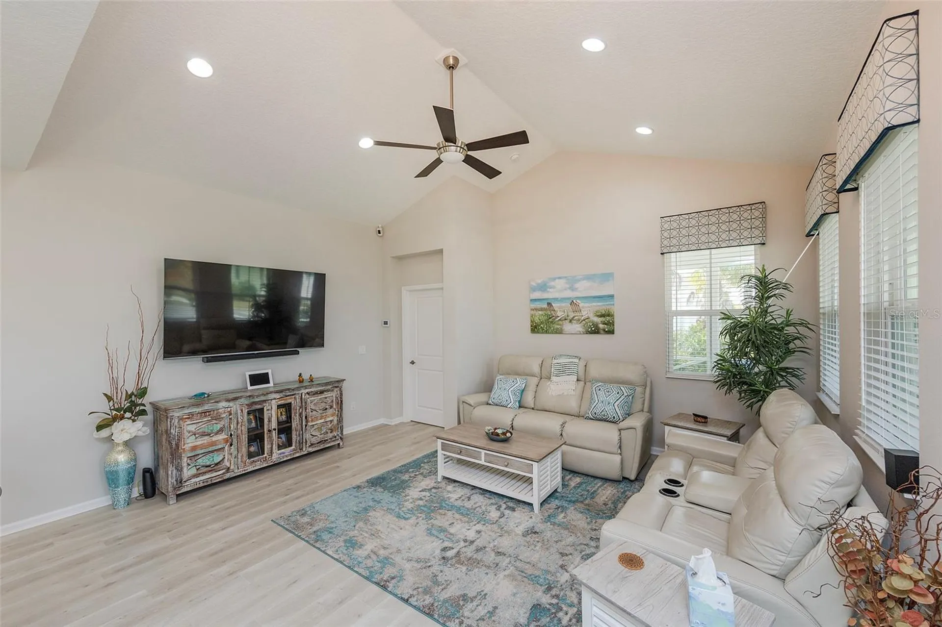 572 Landshark Boulevard Daytona Beach FL 32124