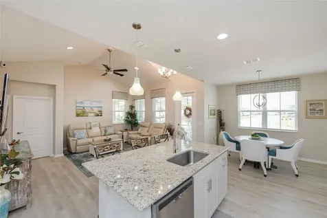 572 Landshark Boulevard Daytona Beach FL 32124