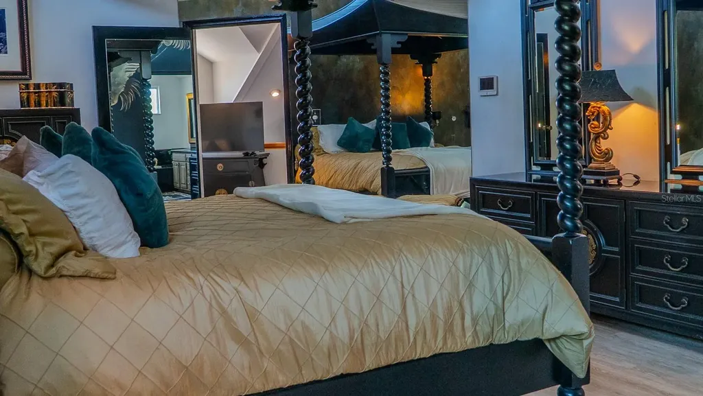 1635 Royal Palm Drive S Gulfport FL 33707