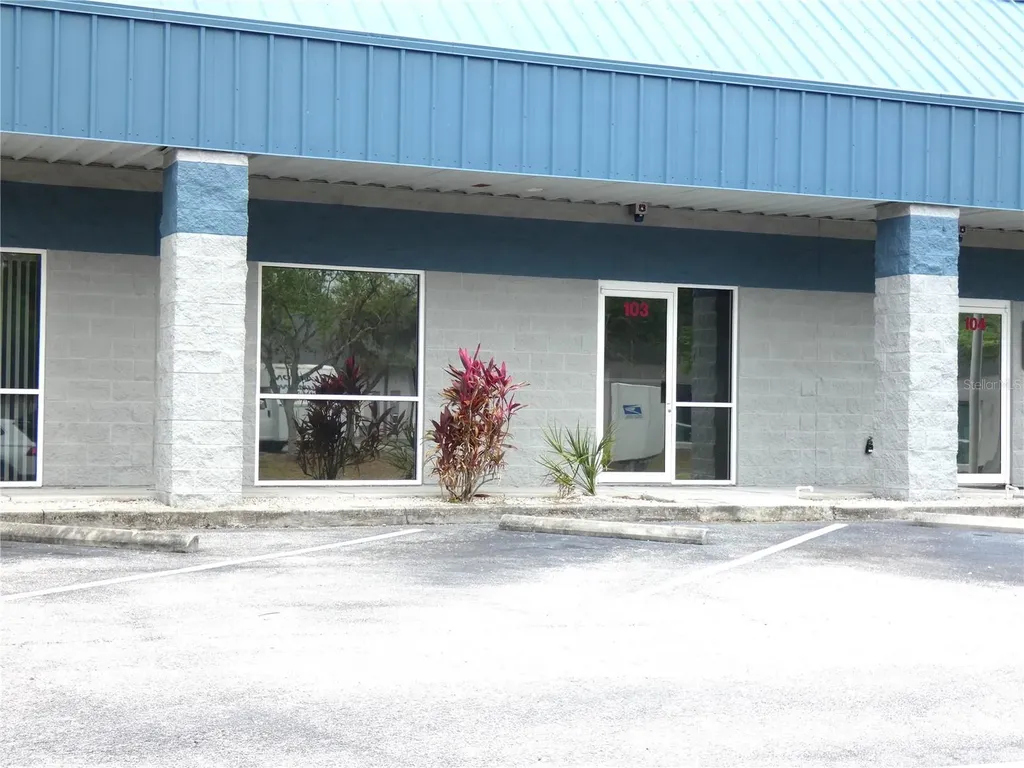1882 Porter Lake Drive Sarasota FL 34240