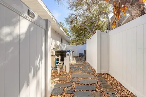 68 Glenview Avenue Ponce Inlet FL 32127