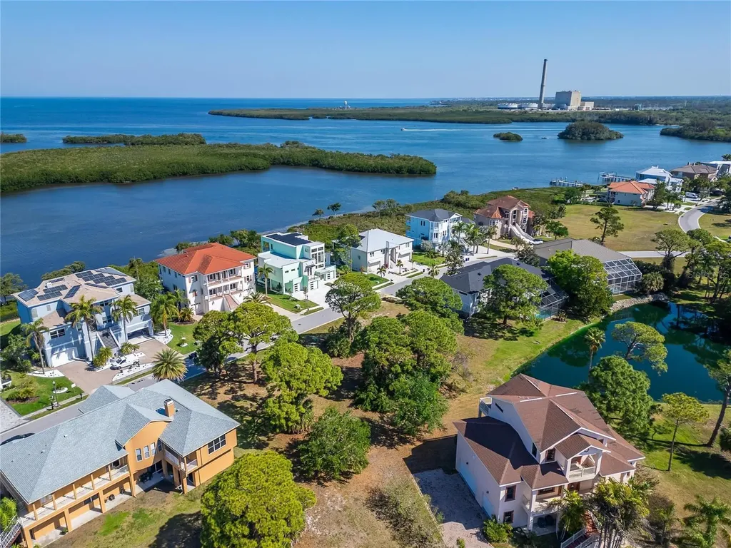 Harbour Watch Circle Tarpon Springs FL 34689