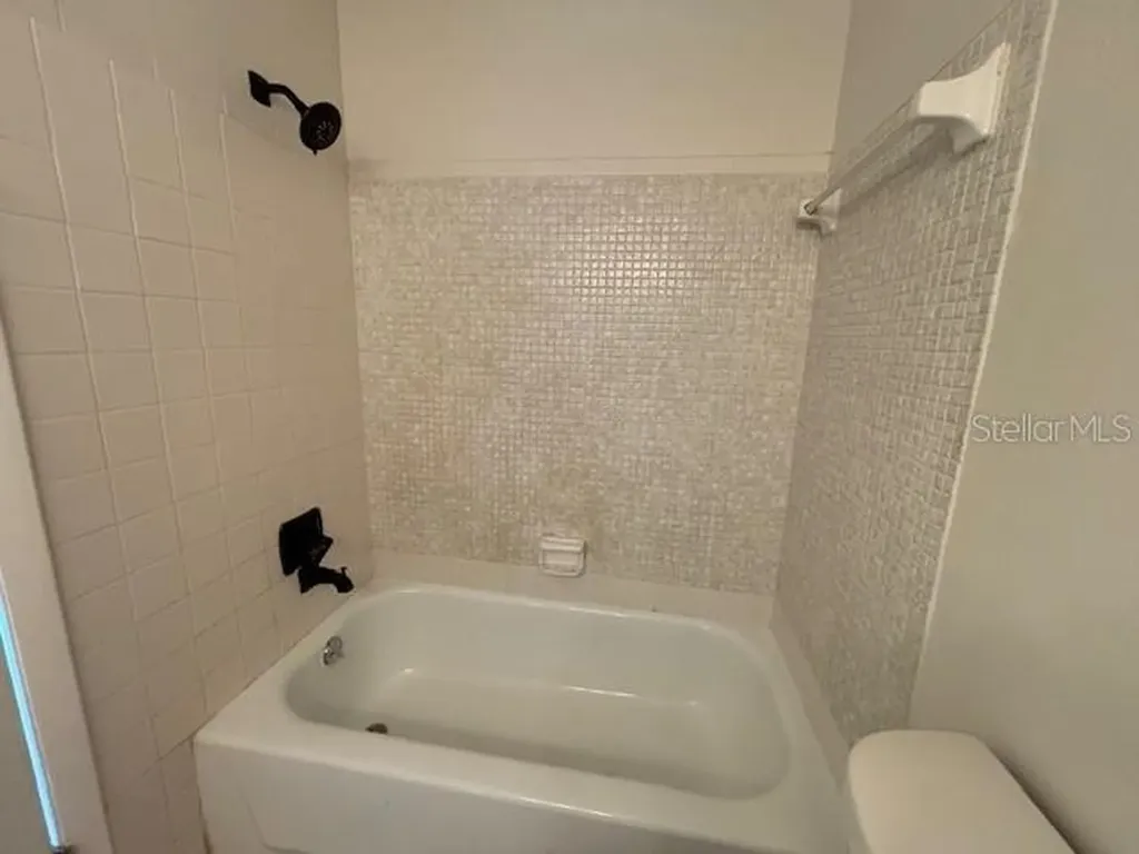 528 Orange Drive Altamonte Springs FL 32701