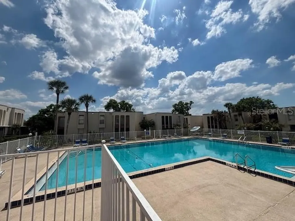 528 Orange Drive Altamonte Springs FL 32701