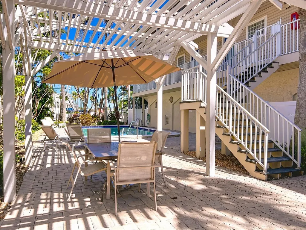 3100 Gulf Drive Holmes Beach FL 34217