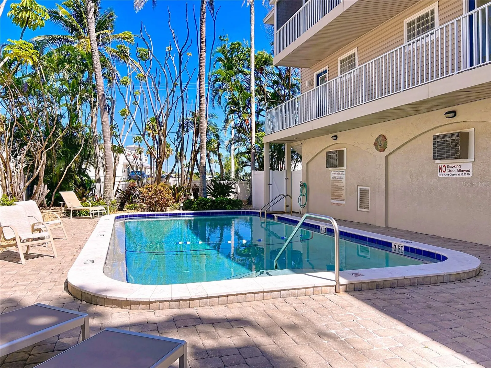 3100 Gulf Drive Holmes Beach FL 34217