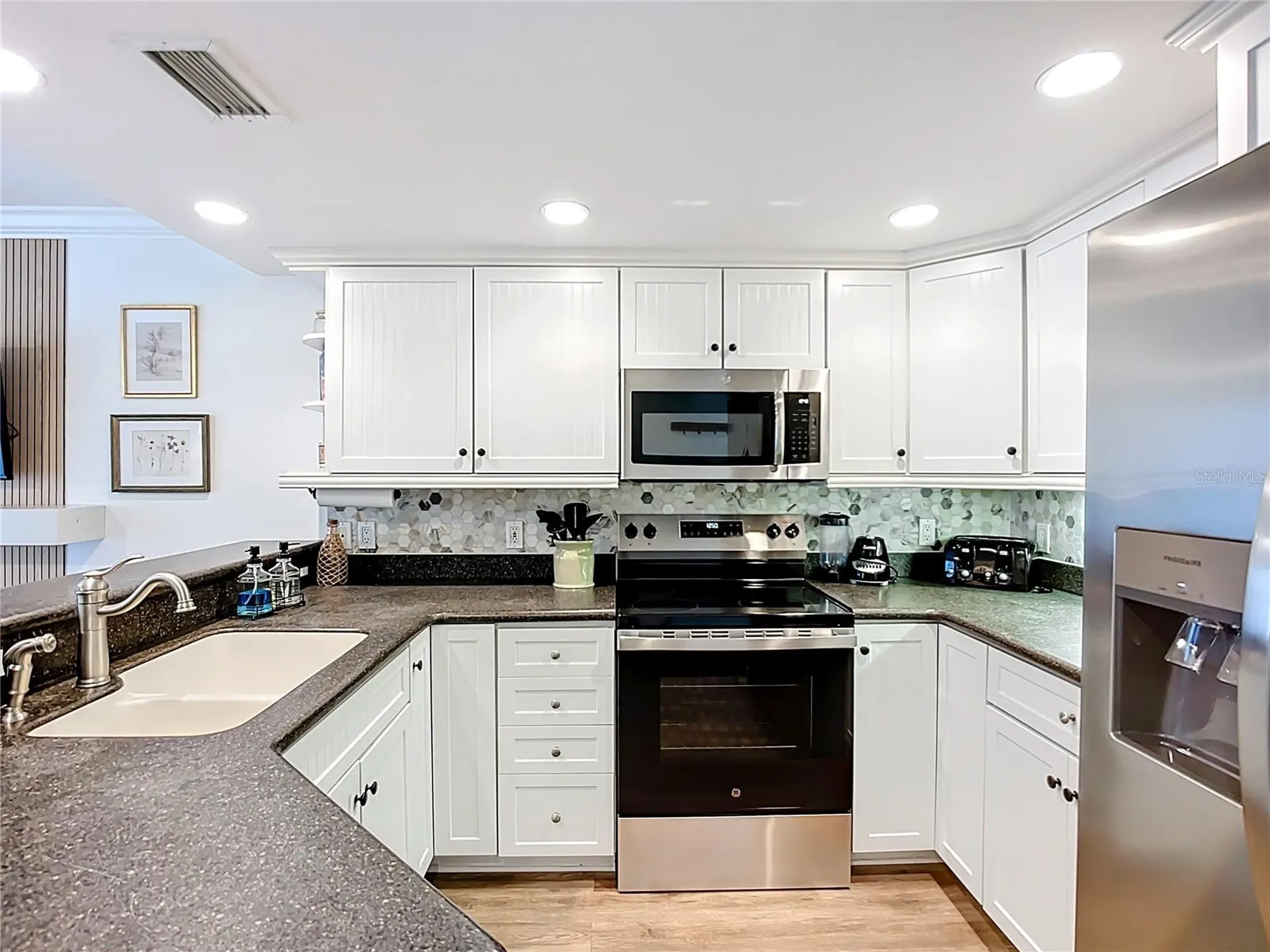 3100 Gulf Drive Holmes Beach FL 34217