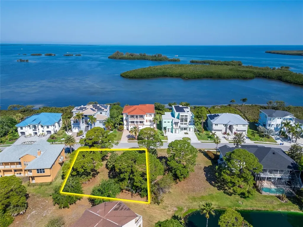 Harbour Watch Circle Tarpon Springs FL 34689