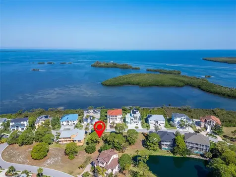 Harbour Watch Circle Tarpon Springs FL 34689