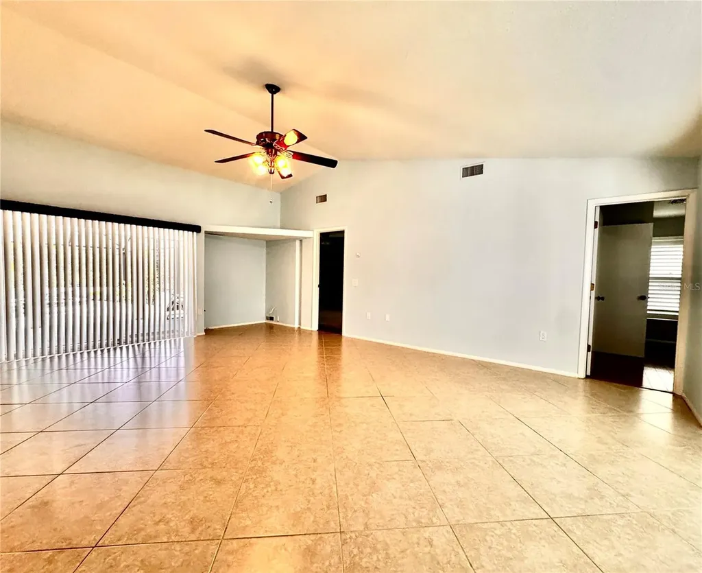 3601 Garden Lakes Clenet Bradenton FL 34203