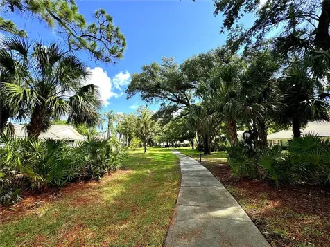 3601 Garden Lakes Clenet Bradenton FL 34203