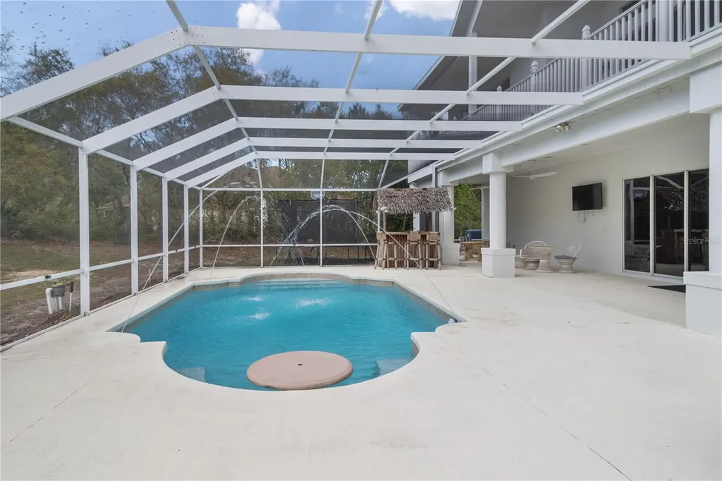 6151 New Osprey Point Weeki Wachee FL 34607