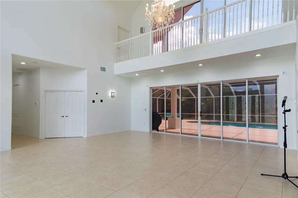 6151 New Osprey Point Weeki Wachee FL 34607