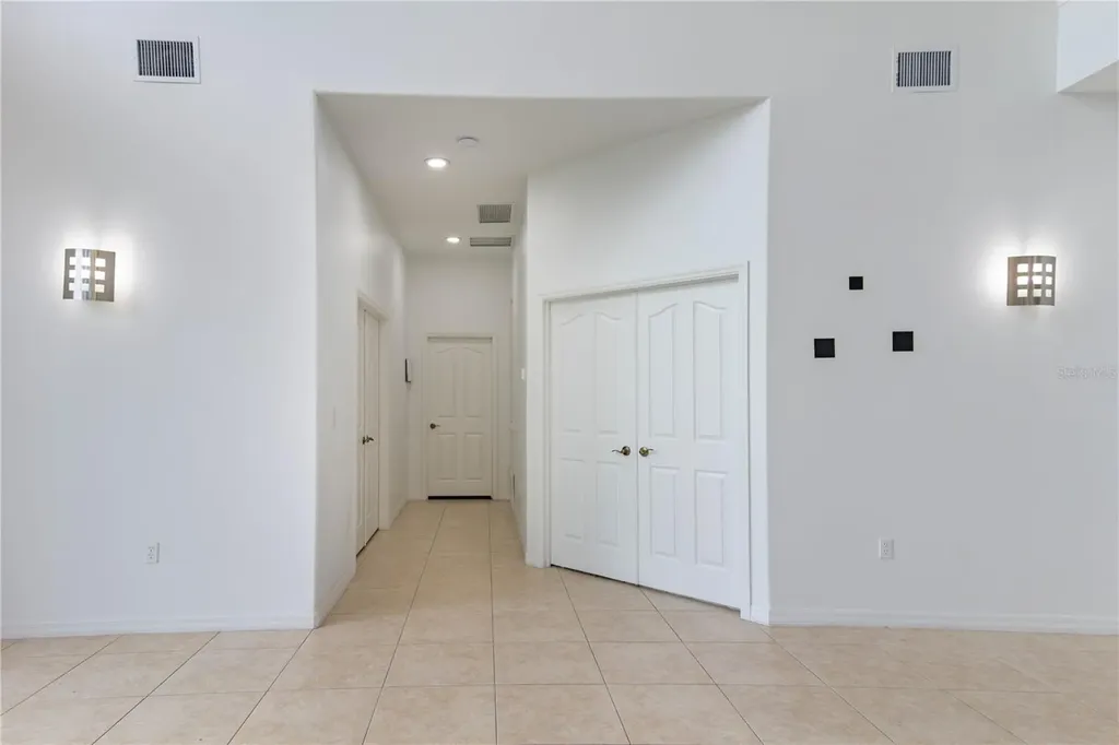 6151 New Osprey Point Weeki Wachee FL 34607